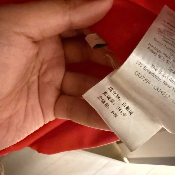 The North Face Kids Beige and Black Puffer Jacket - Picture 8 of 8